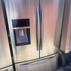 Samsung French door refrigerator