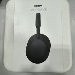 Sony XM5 New In box