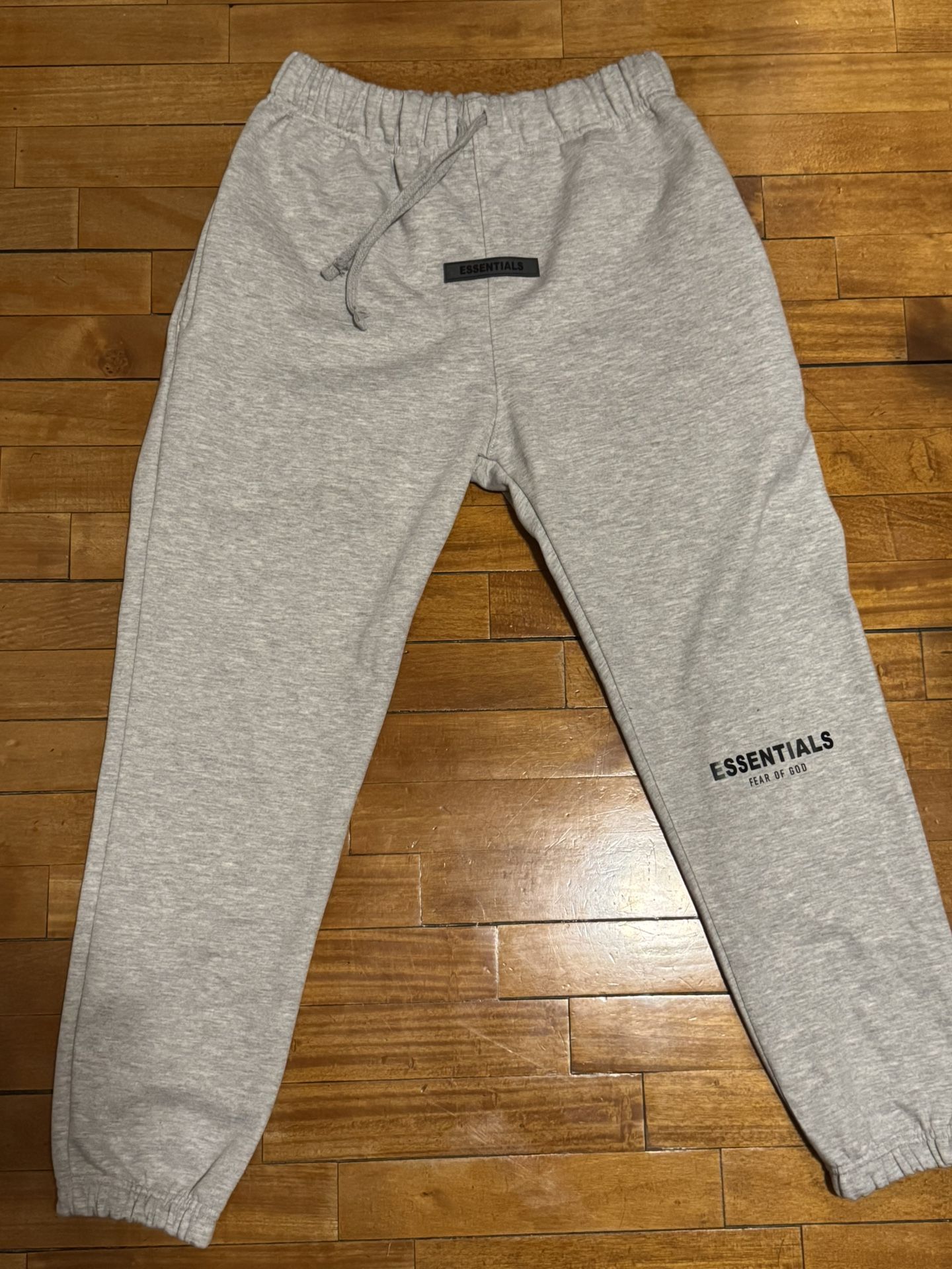 ESSENTIAL FEAR OF GOD SWEAT PANTS