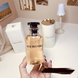 Louis Vuitton Rose Des Vents