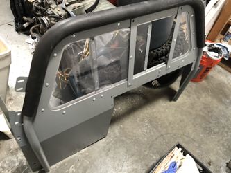 2012 Chevrolet caprice partition can use in other full size cars