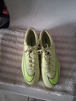 NIKE MERCURIAL VAPOR 16 ACADEMY INDOOR size 9us and 8 uk