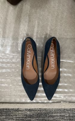 Ladies Blue Suede Low Heels Shoes, 10M, Office Or Daily Use 