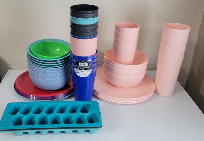 Plastic Dishes &plates 