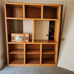 Bookcase/Shelving Unit