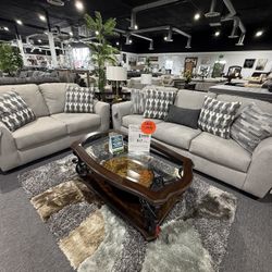2 Pc Sofa And Loveseat 