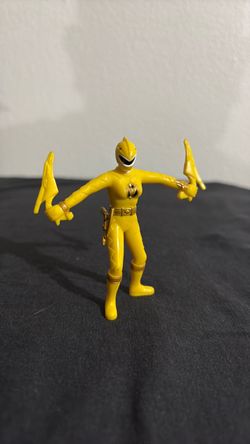 Yellow Power Ranger Action Figurine  pvc