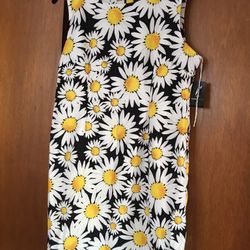 Ronni Nicole Sunflower Dress    Sleeveless. Size 16. NEW WITH TAGS