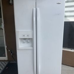 Whirlpool Refrigerator 
