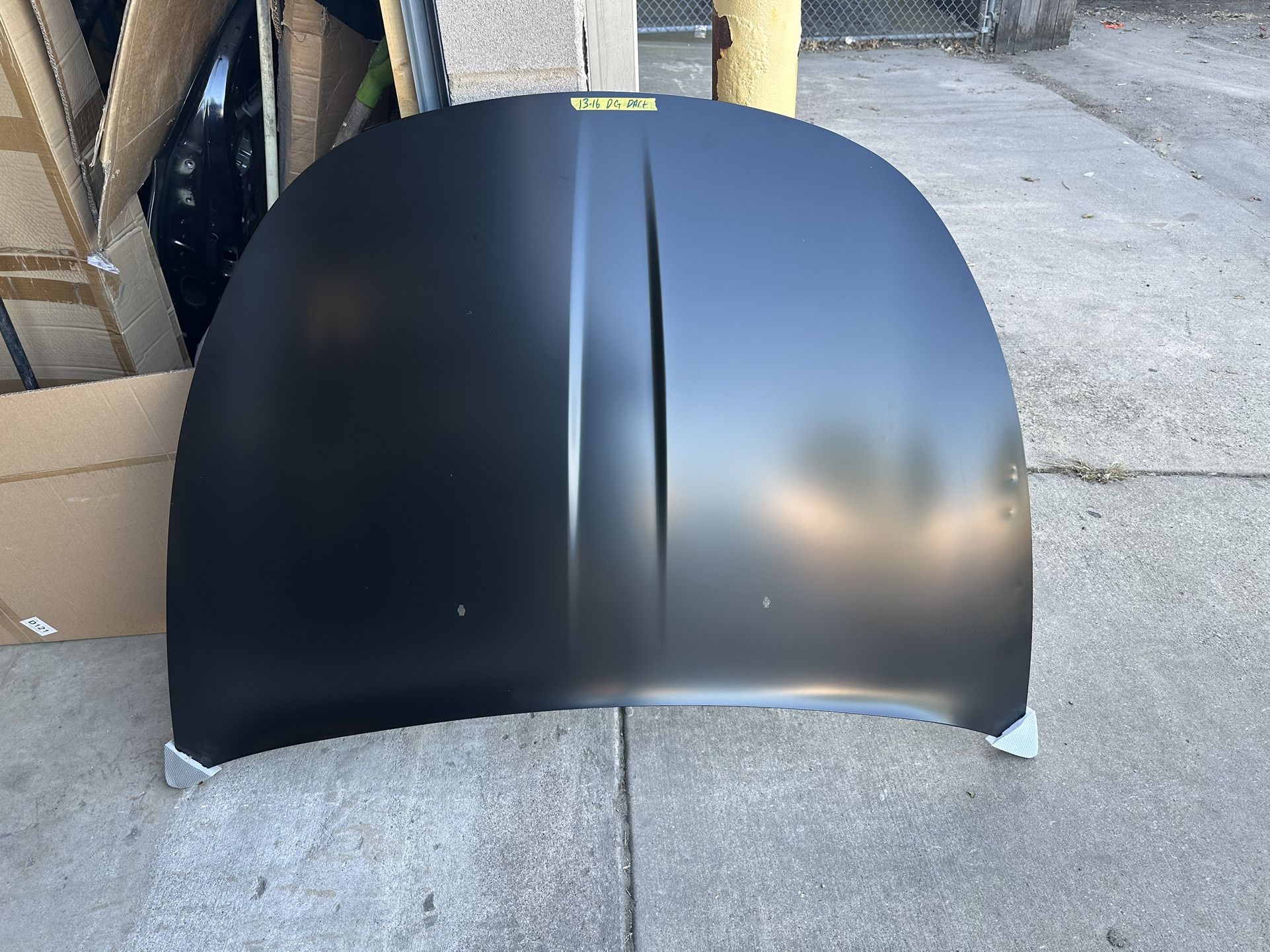 Dodge Dart Hood 13-16 ( Used Car Parts )