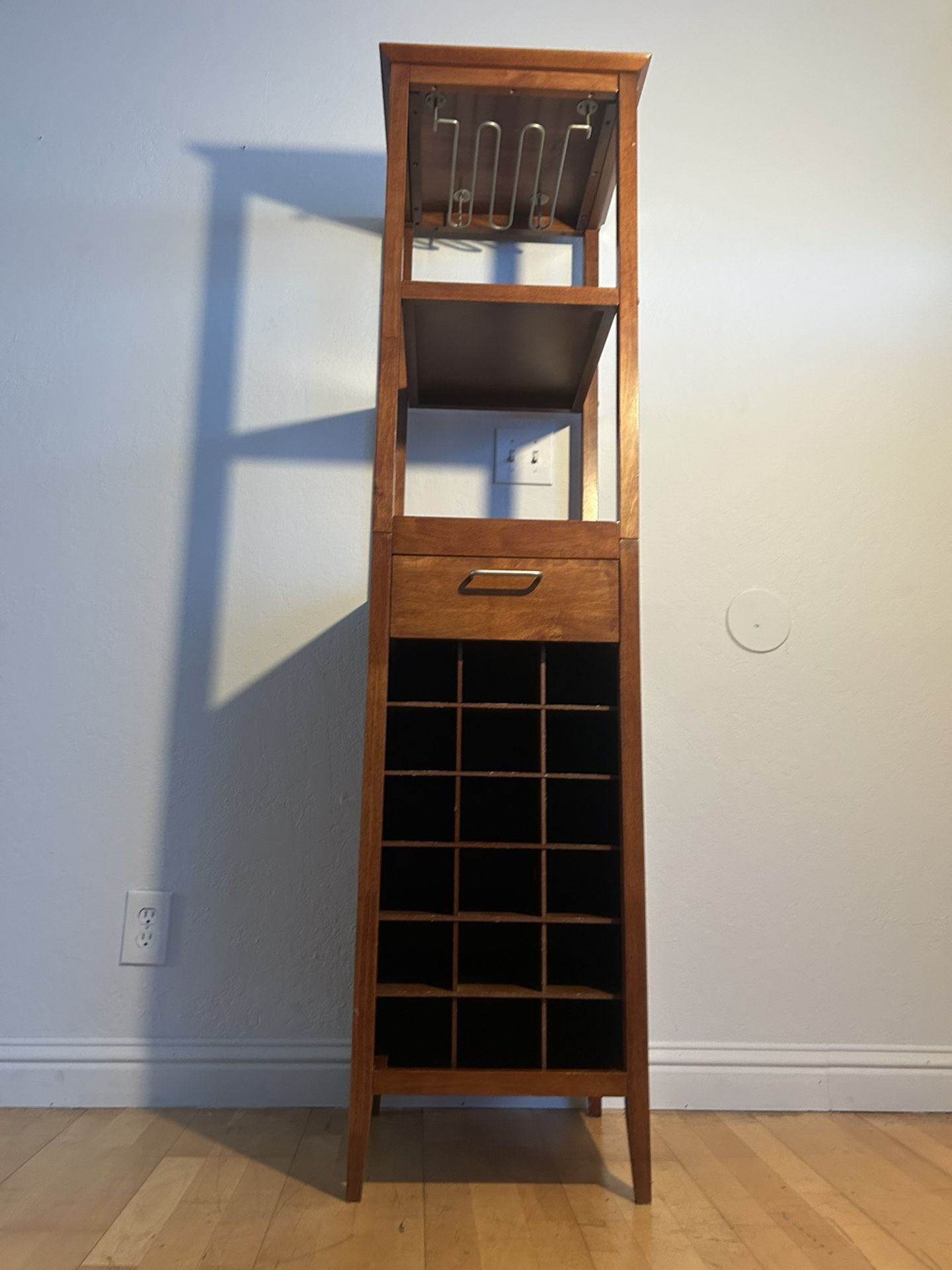 Bar cabinet