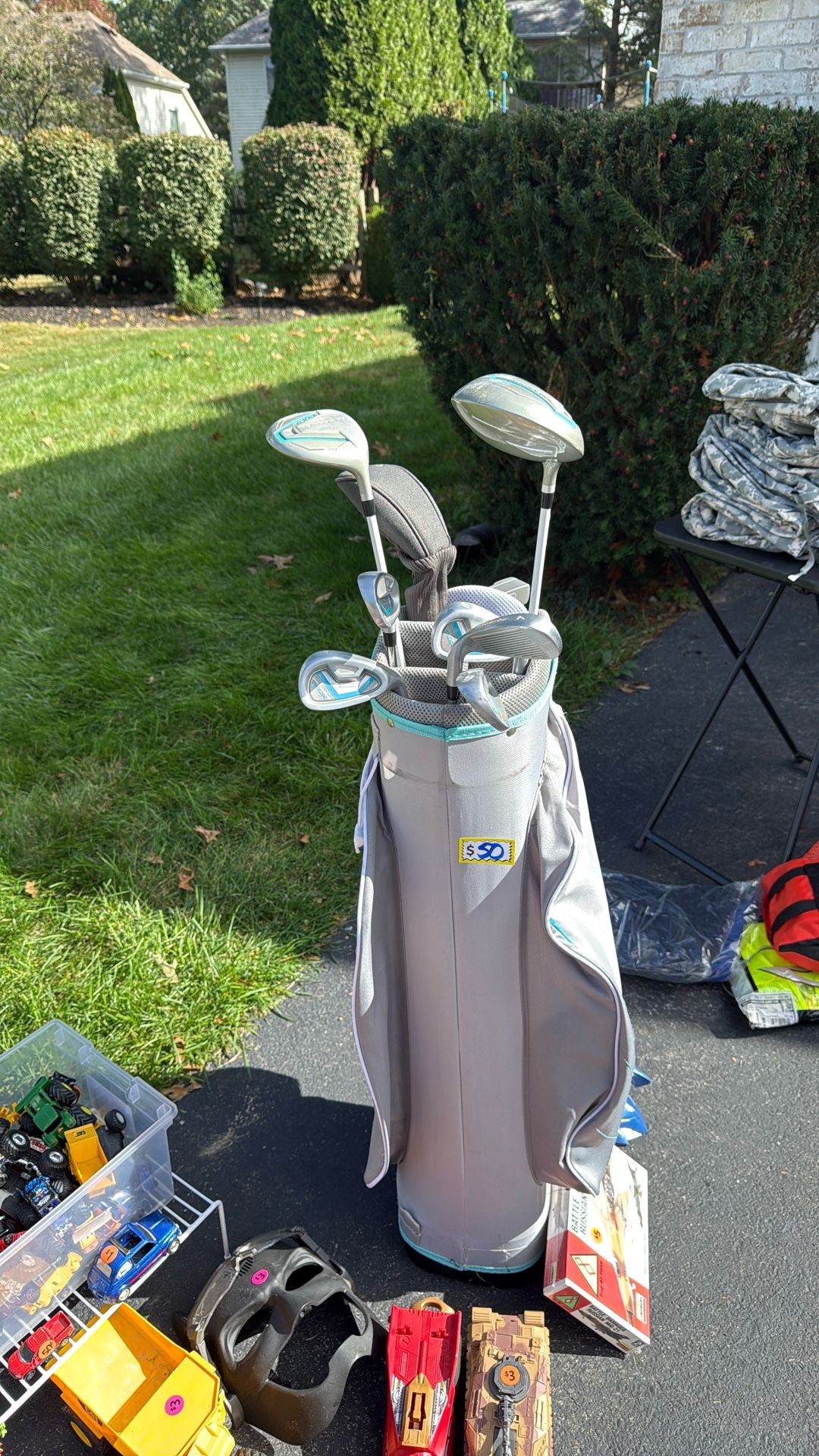 Women’s Gold Club Set