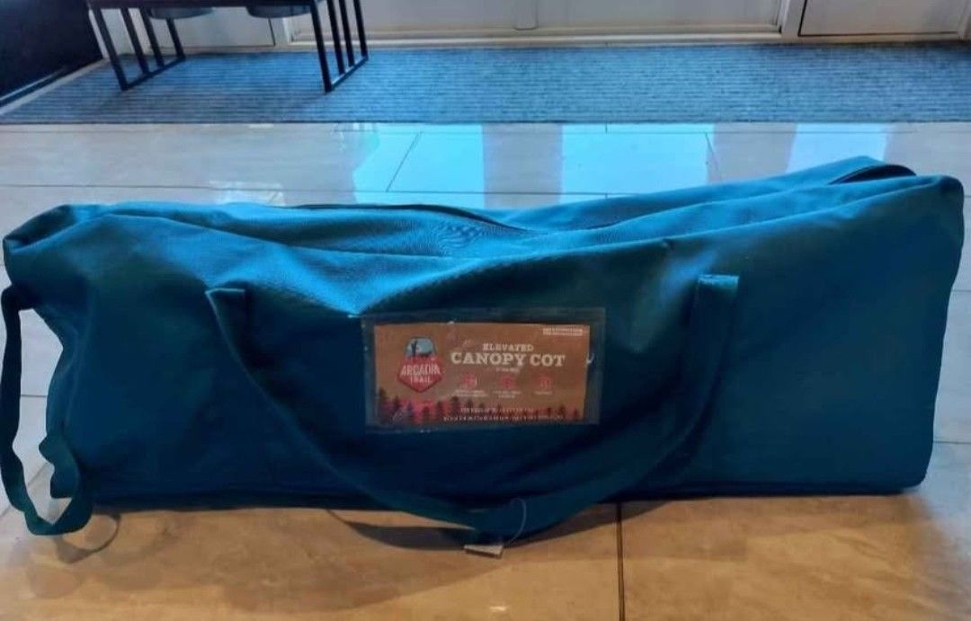 Elevated Dog Canopy Cot