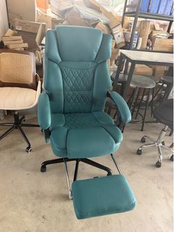Massage Office Chair with Foot Rest 6 Points Vibration and Heat Home Office Desk Chairs for Heavy People 400lbs Reclining Managerial Chairs Ergonomic 