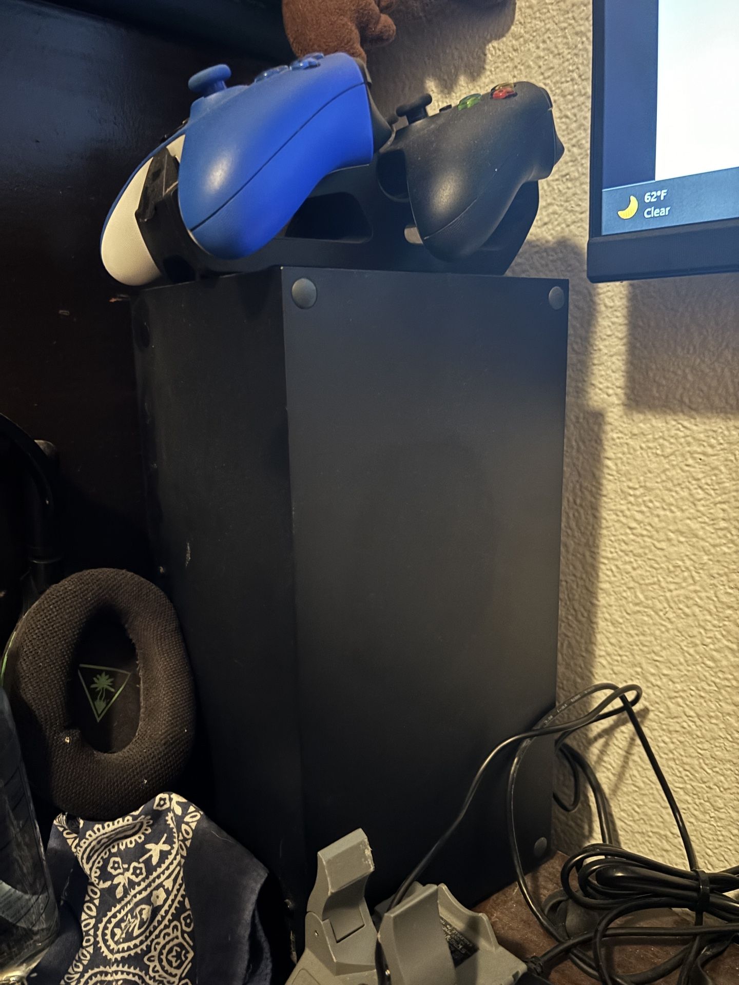 Xbox Series X + Accessories