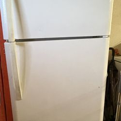 Basic Refrigerator