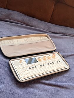 Teenage Engineering - OP1 Field