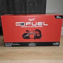 Milwaukee
M18 FUEL 18V Lithium-Ion Brushless Cordless Deep Cut Band Saw (Tool-Only)