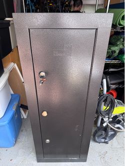 Metal Gun Case with Keys