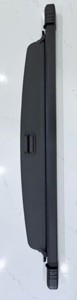 OEM  2018-2025 VW Atlas Trunk Shade Blind Retractable, Cargo Cover Black 867.871