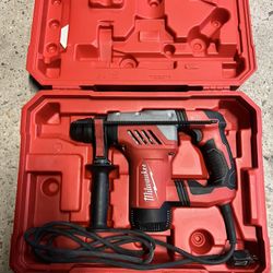 Milwuakee 1in Hammer Sds Drill 