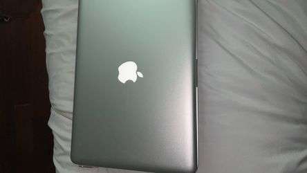 Macbook Pro 13.3 500 GB