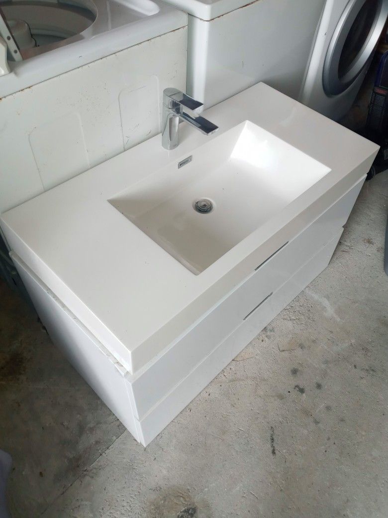 Large Modern Floating Bathroom Vanity