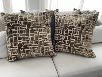 New Decorative pillows
