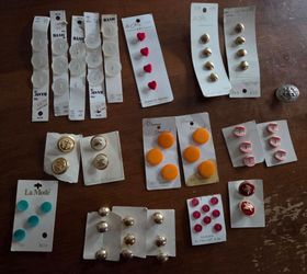 50+ Vintage Carded Buttons w eagles/anchors Le Chic/La Mode/Doreen/First Fashion