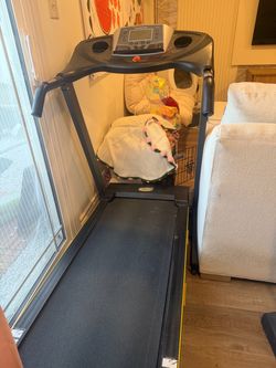 MaxKare Folding Treadmill – Great Condition