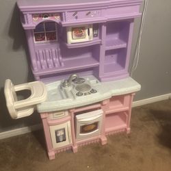 Play Kitchen