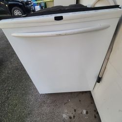Dishwasher 