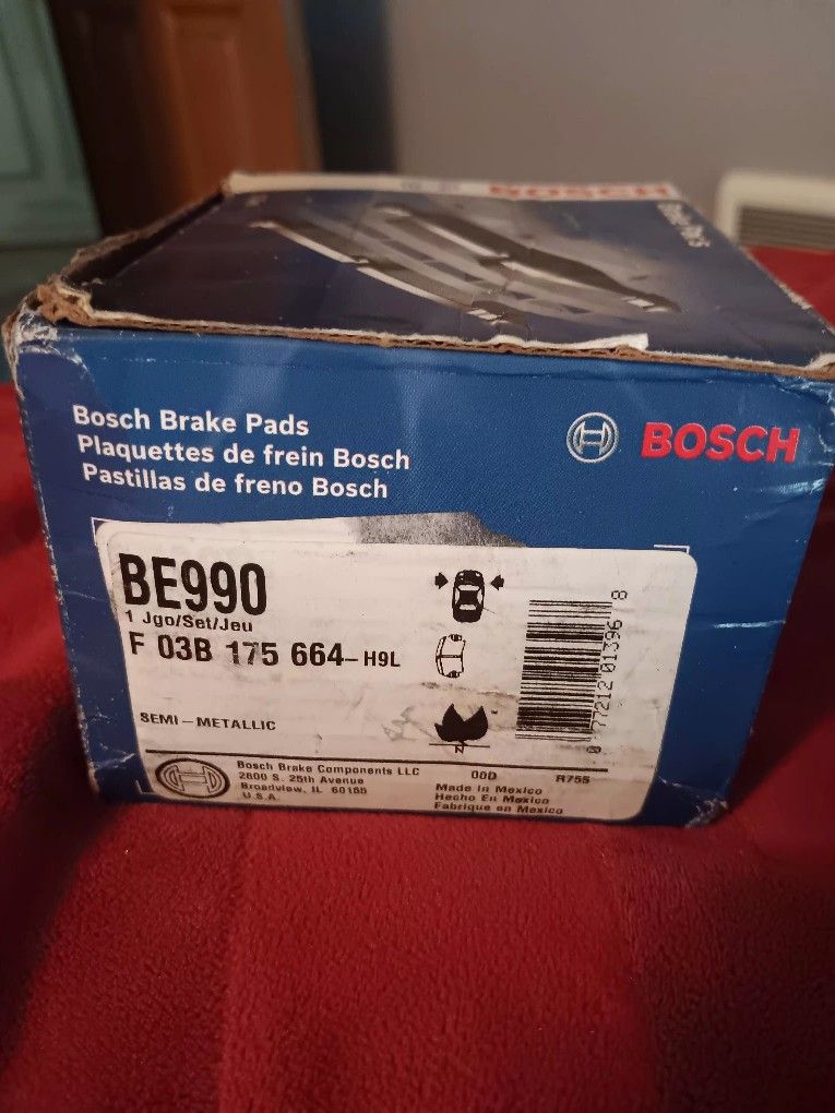 Bosch Brake Pads (Toyota Prius?)