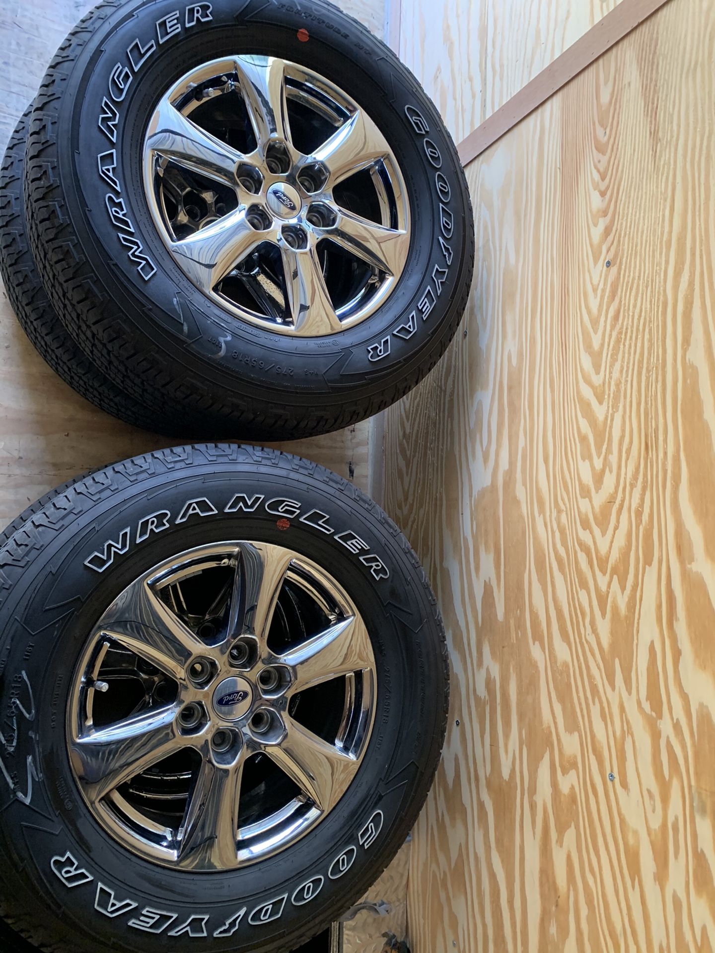 2019 Ford F-150 tires and rims.