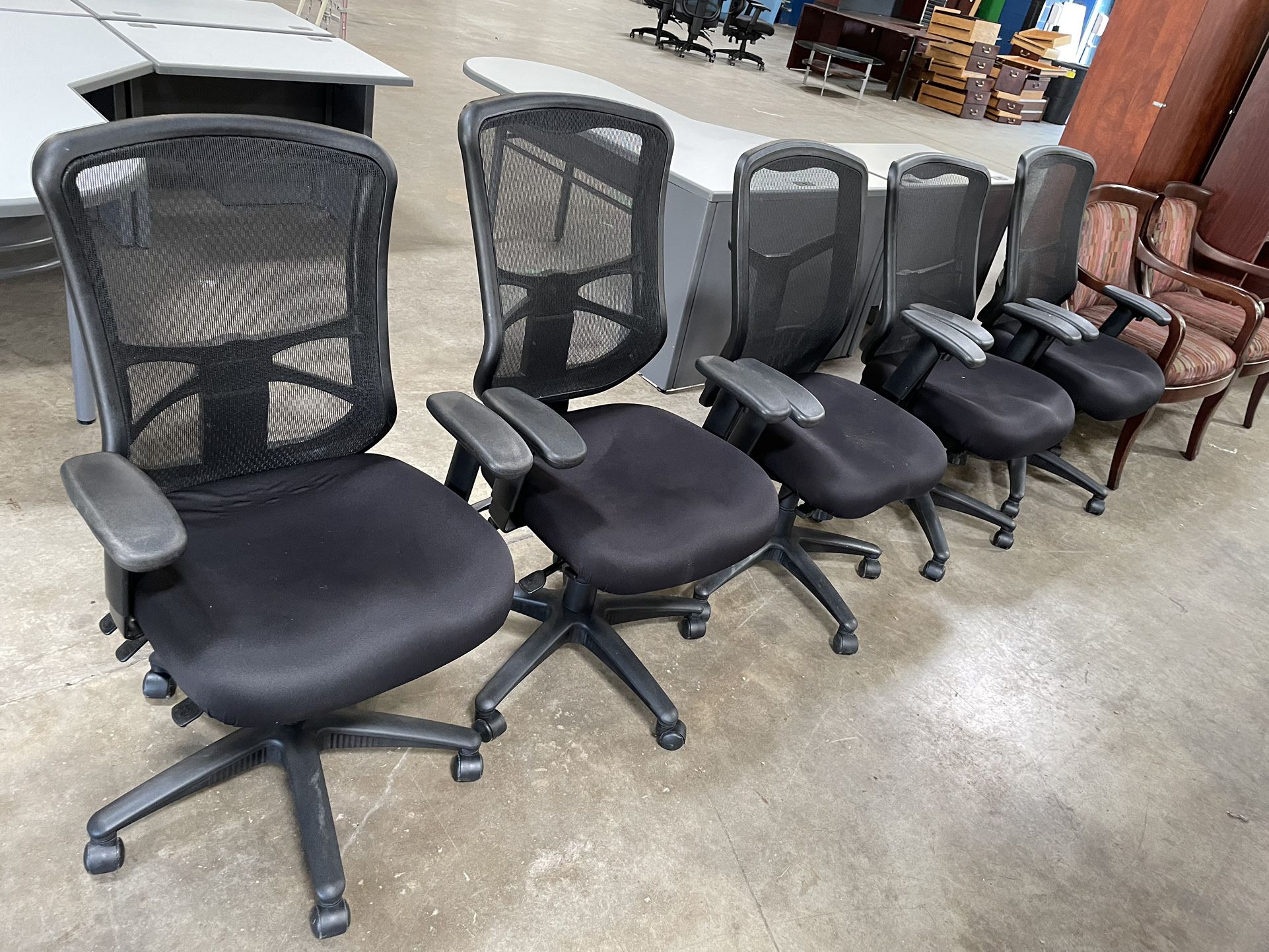 5 Matching Black Mesh Office Rolling Computer Chairs For Only $50 Ea!!