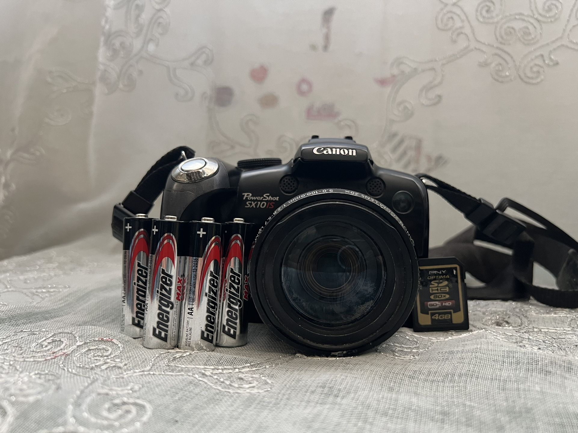Canon PowerShot SX10IS 10MP Digital Camera
