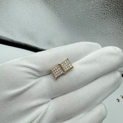 10KT Gold Moissanite Earrings with a CTW of 0.90