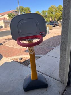 Basketball hoop