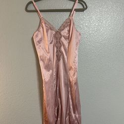 Women’s pink lace nightgown slip dress gown size 36 medium