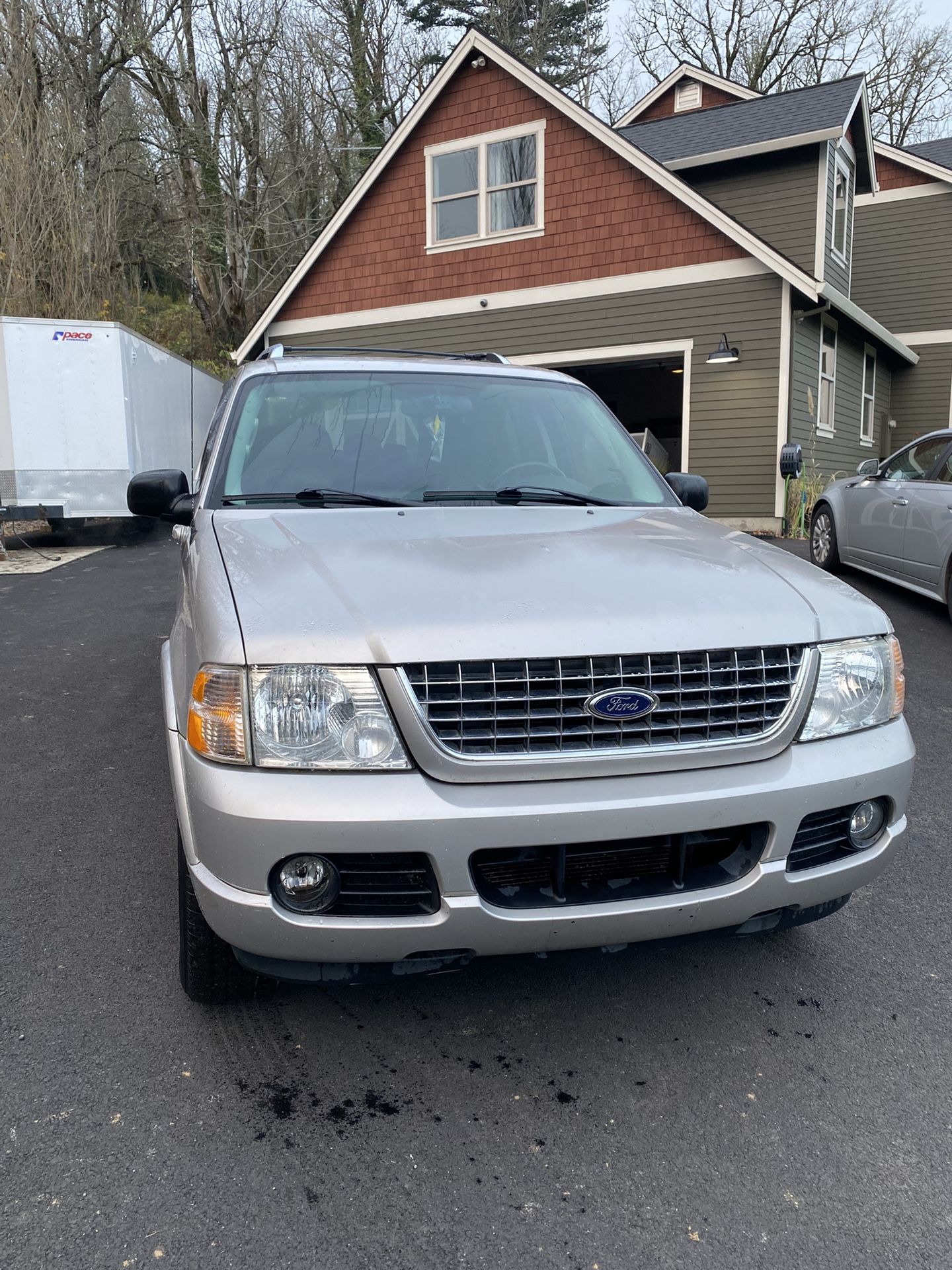 2004 Ford Explorer