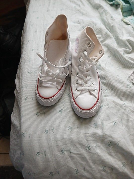 White High Top Chuckssize 7
