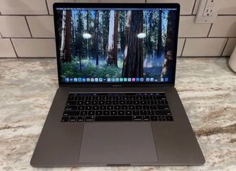 MacBook Pro 15” 2018 i7 16gb ram, good battery