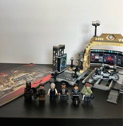 LEGO DC The Batman - Batcave™: The Riddler™ Face-off (76183)