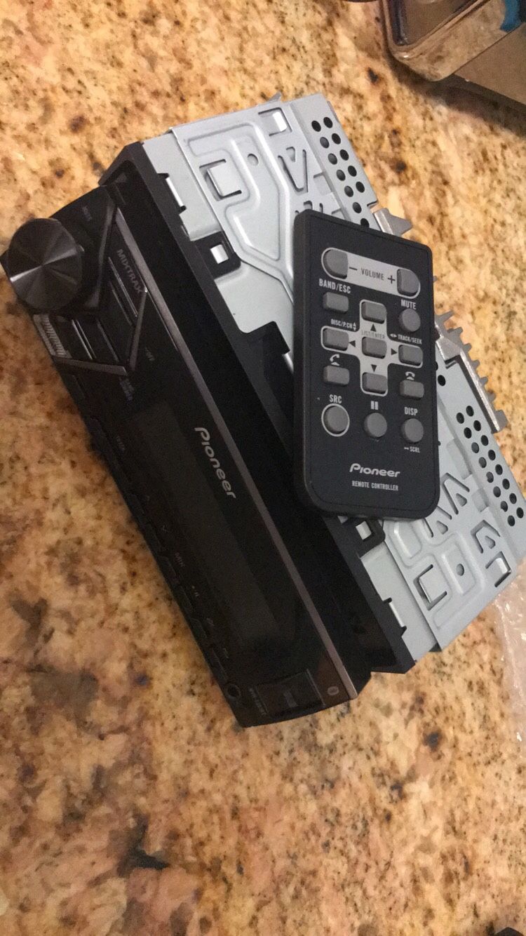 Pioneer MVH-S301BT Car Radio