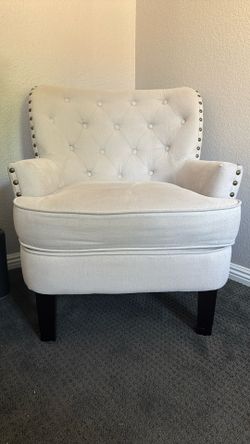 Upholstered Chair 