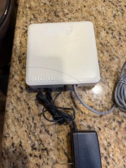 Ruckus ZoneFlex R300 Dual Band Indoor Access Point 901-R300-US02 (2.4GHz and 5GHz, Dual-Band