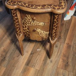 Giraffe Side Table