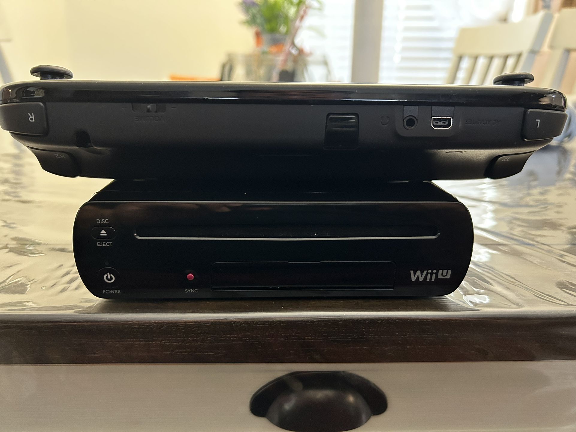 Nintendo Wii U Console Bundle 32 GB Deluxe Black Model WUP-101(02) Tested  for Sale in Orlando, FL - OfferUp