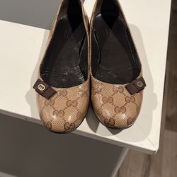 Gucci Women Flats Size 36