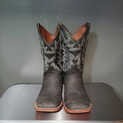 bull neck boots size 9